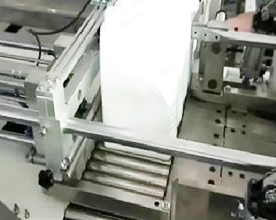 不知該如何操作自動桶裝油裝箱機(jī) 看這里有視頻！